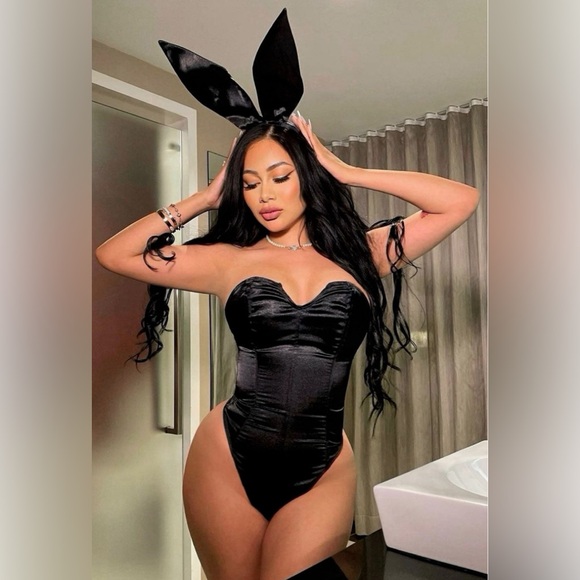 NWT satin sexy bunny costume - Picture 3 of 3